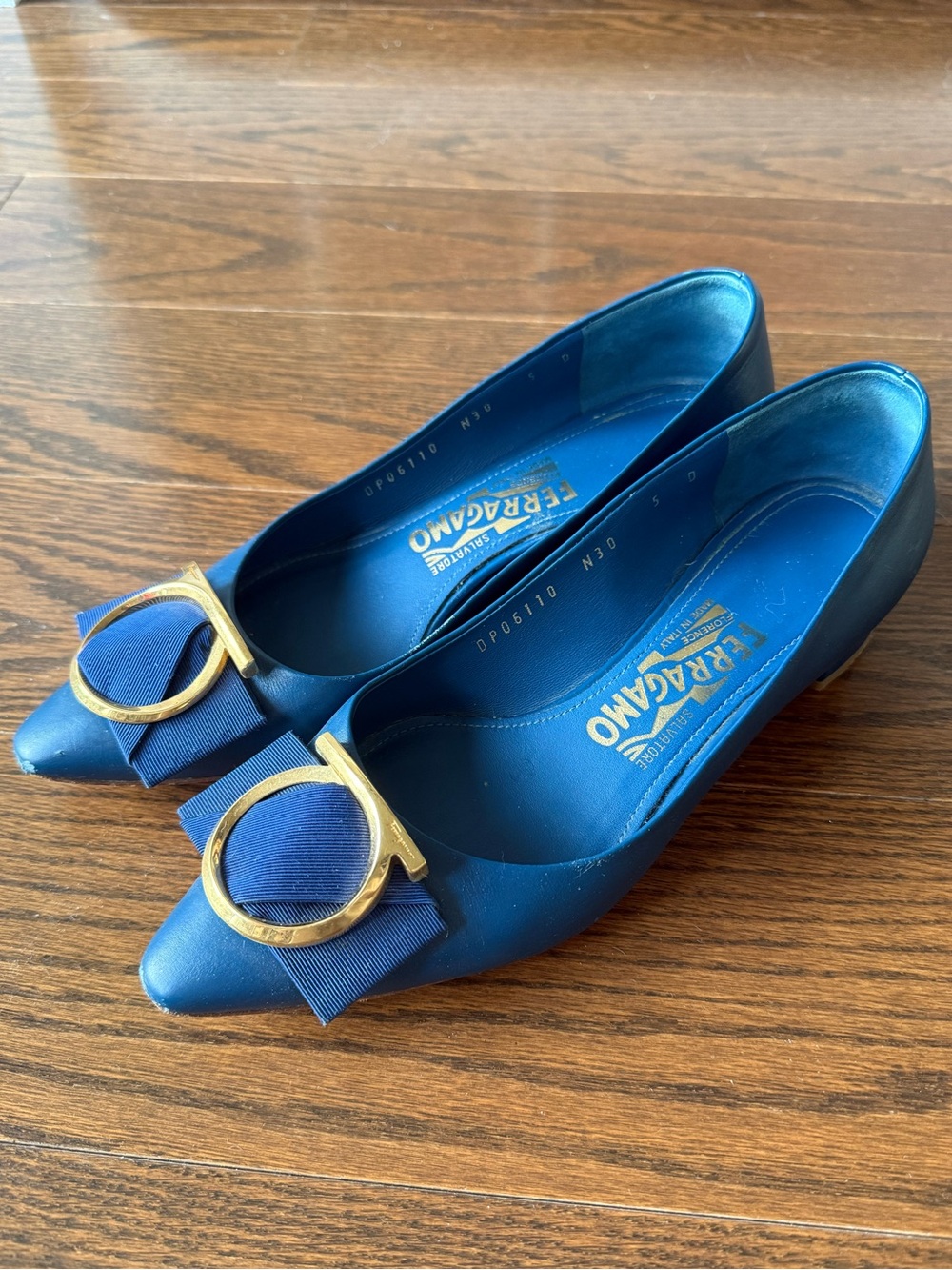 Authentic Salvatore Ferragamo Royal Blue Leather Flats